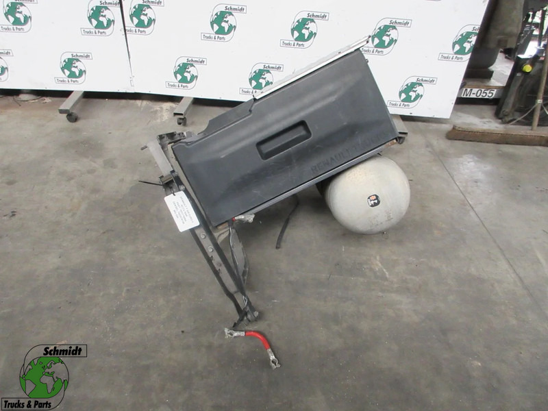 Renault 7423176068//7422078106 ACCU BAK RENAULT T 520 EURO 6 MODEL 2020 - Bastidor/ Chasis para Camión: foto 1 Renault 7423176068//7422078106 ACCU BAK RENAULT T 520 EURO 6 MODEL 2020 - Bastidor/ Chasis para Camión: foto 1