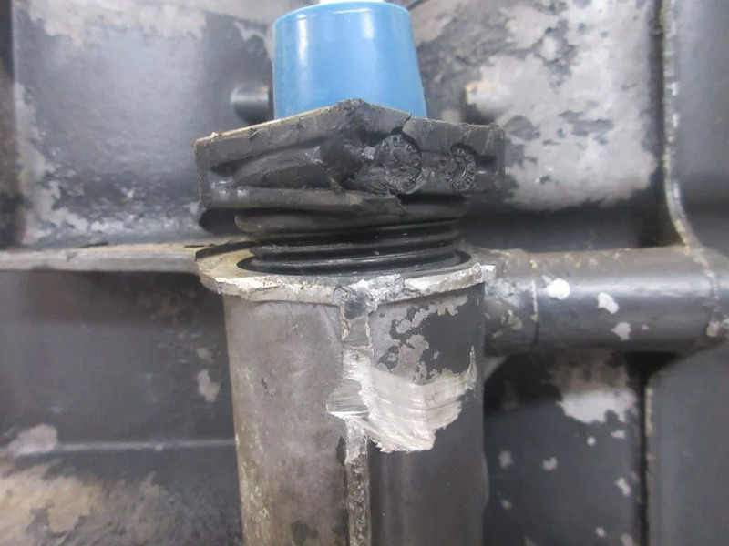 Scania 2052847//2238138 BRANSTOFFILTER SCANIA R 450 EURO 6 - Filtro de combustible para Camión: foto 5 Scania 2052847//2238138 BRANSTOFFILTER SCANIA R 450 EURO 6 - Filtro de combustible para Camión: foto 5