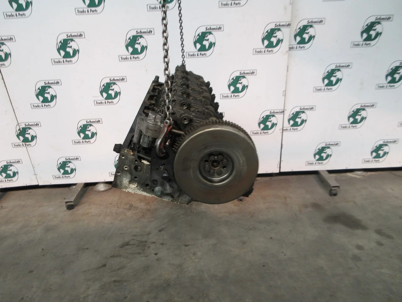 Volvo 21576282 VOLVO FM 410 EURO 5 EEV D11 - Bloque de cilindros para Camión: foto 4 Volvo 21576282 VOLVO FM 410 EURO 5 EEV D11 - Bloque de cilindros para Camión: foto 4