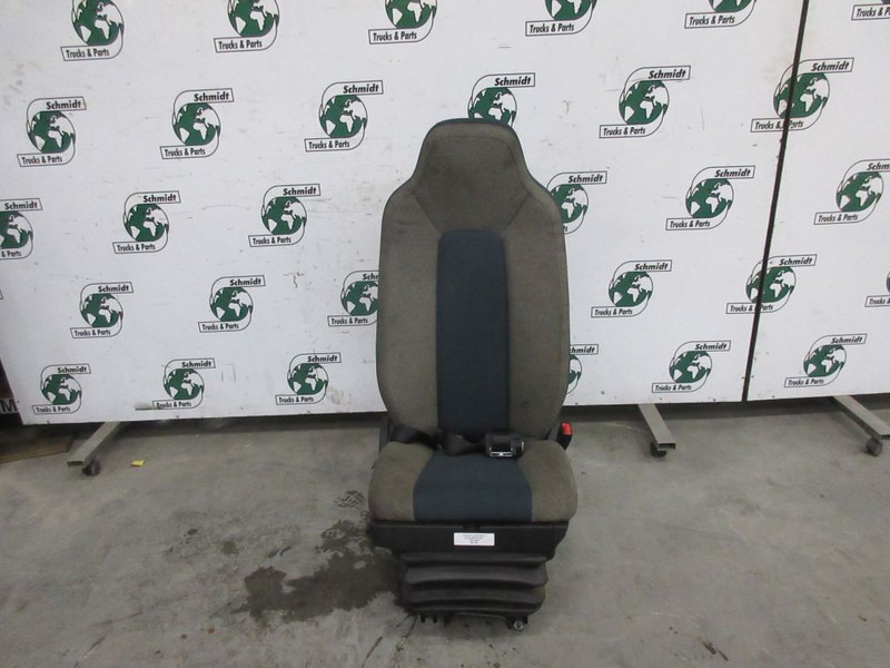 Volvo 825148943// 82514859 STOELEN SET FL 210 EURO 6 - Asiento para Camión: foto 2 Volvo 825148943// 82514859 STOELEN SET FL 210 EURO 6 - Asiento para Camión: foto 2