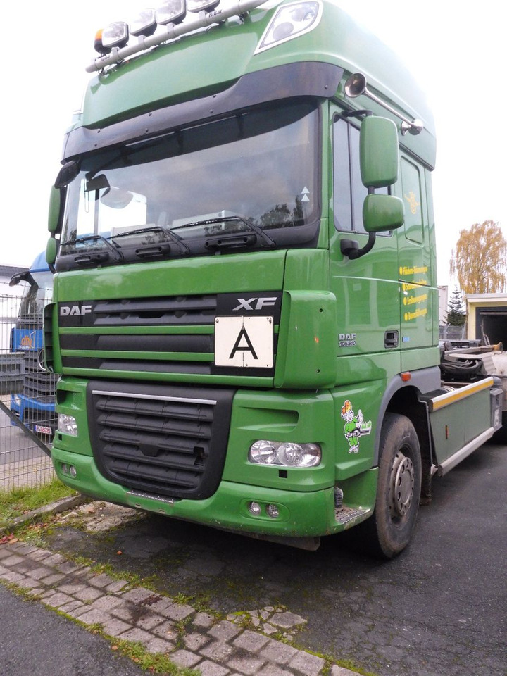 DAF XF 510 aus Werkverkehr  6 x 2  510PS  Top-Zustan - Camión multibasculante: foto 2 DAF XF 510 aus Werkverkehr  6 x 2  510PS  Top-Zustan - Camión multibasculante: foto 2