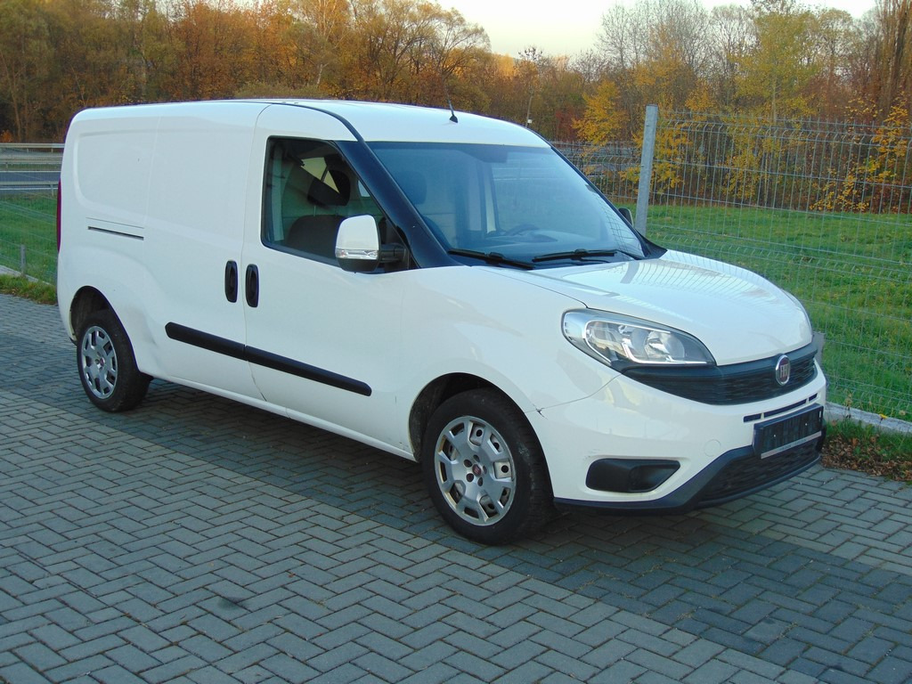 FIAT Doblo 1,6 MultiJet 105KM MAXI MAX - Furgoneta pequeña: foto 2 FIAT Doblo 1,6 MultiJet 105KM MAXI MAX - Furgoneta pequeña: foto 2