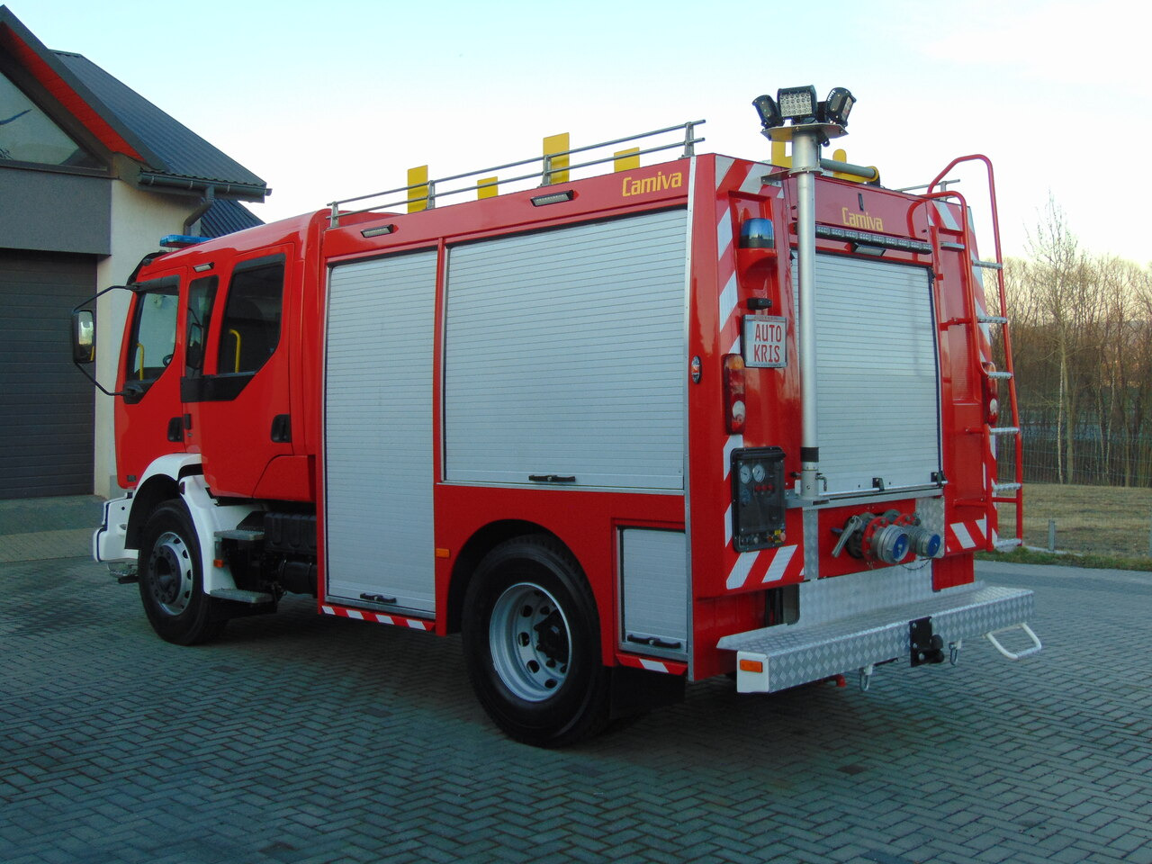 RENAULT Midlum 270dCi Camiva - Camión de bomberos: foto 3 RENAULT Midlum 270dCi Camiva - Camión de bomberos: foto 3