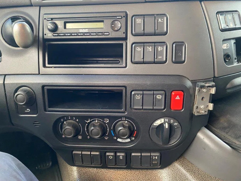 Cabeza tractora DAF CF400 / GERMAN TRUCK / DEB / ACC / LWDS / AIRCO / ONLY:698572 KM / AUTOMATIC / EURO-6 / 2016: foto 17