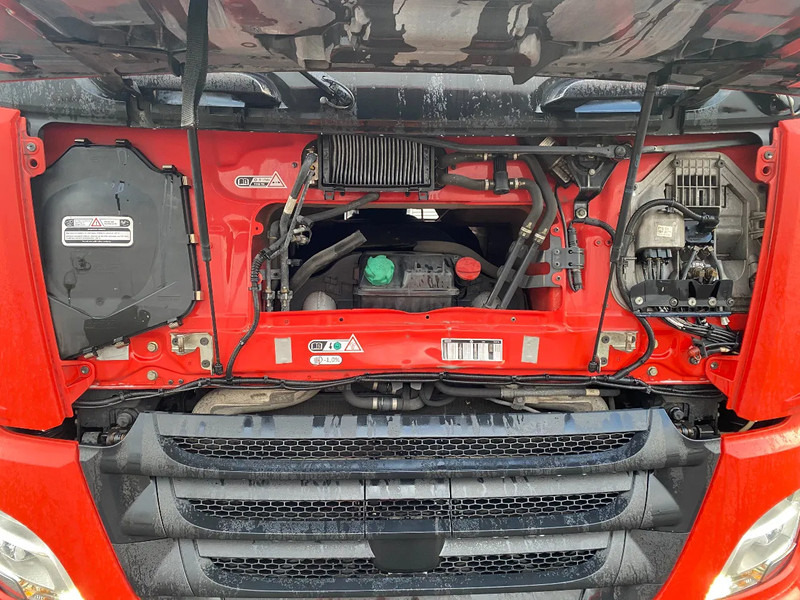 Cabeza tractora DAF CF400 / GERMAN TRUCK / DEB / ACC / LWDS / AIRCO / ONLY:698572 KM / AUTOMATIC / EURO-6 / 2016: foto 7
