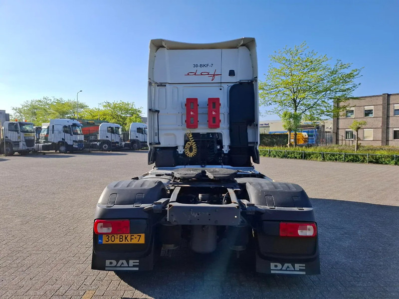 DAF XF106-460 / INTARDER / TUV:28-11-2025 / GVW:50TON / NL TRUCK / ADR / FULL SPOILER / NAVI / FRIDGE / AUTOMATIC / EURO-6 / 2014 - Cabeza tractora: foto 4 DAF XF106-460 / INTARDER / TUV:28-11-2025 / GVW:50TON / NL TRUCK / ADR / FULL SPOILER / NAVI / FRIDGE / AUTOMATIC / EURO-6 / 2014 - Cabeza tractora: foto 4
