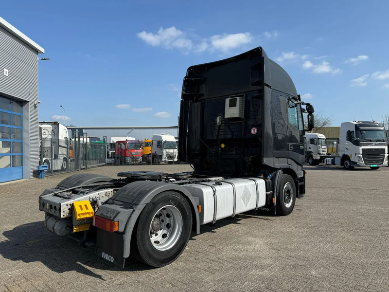 Iveco Stralis 500 / INTARDER / PARKCOOL / FRIDGE / 2XBED / AIRCO / SMART TACHO / AUTOMATIC / EURO-4 / 2008 - Cabeza tractora: foto 5 Iveco Stralis 500 / INTARDER / PARKCOOL / FRIDGE / 2XBED / AIRCO / SMART TACHO / AUTOMATIC / EURO-4 / 2008 - Cabeza tractora: foto 5