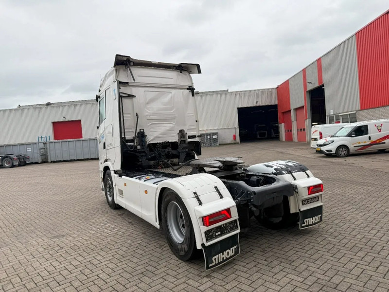 Scania NGS SUPER S500 / ENGINE RUNNING / ONLY:78277 KM / HYDRAULICS / FULL-AIR / LEATHER / FULL SPOILER / AUTOMATIC / EURO-6 / 2024 - Cabeza tractora: foto 3 Scania NGS SUPER S500 / ENGINE RUNNING / ONLY:78277 KM / HYDRAULICS / FULL-AIR / LEATHER / FULL SPOILER / AUTOMATIC / EURO-6 / 2024 - Cabeza tractora: foto 3