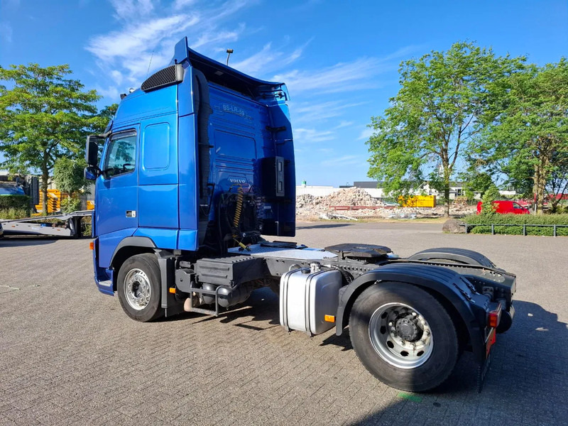 Volvo FH13-400 / HYDRAULICS / NL TRUCK / GLOBETROTTER / FRIGDE / AIRCO / AUTOMATIC / EURO-5 / 2006 - Cabeza tractora: foto 3 Volvo FH13-400 / HYDRAULICS / NL TRUCK / GLOBETROTTER / FRIGDE / AIRCO / AUTOMATIC / EURO-5 / 2006 - Cabeza tractora: foto 3