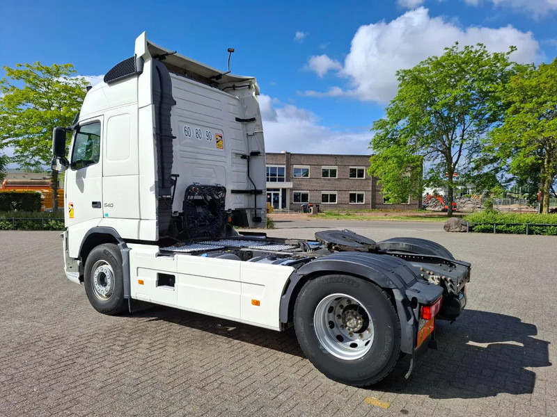 Volvo FH13-540 / HYDRAULICS / VEB+ / TUV:01-04-2026 / FRIDGE / AIRCO / SIDESKIRTS / AUTOMATIC / EURO-5 / 2012 - Cabeza tractora: foto 3 Volvo FH13-540 / HYDRAULICS / VEB+ / TUV:01-04-2026 / FRIDGE / AIRCO / SIDESKIRTS / AUTOMATIC / EURO-5 / 2012 - Cabeza tractora: foto 3