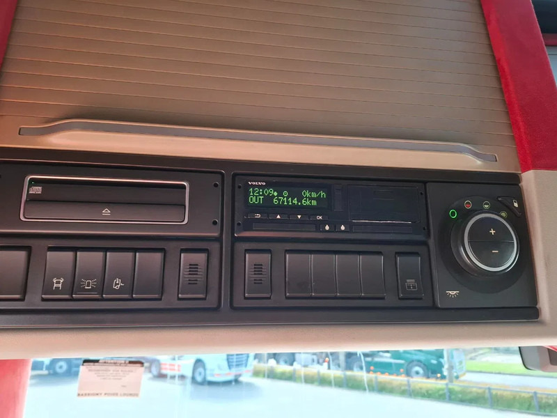 Cabeza tractora Volvo FH4-460 / VEB+ / DOUBLE TANK / FRIDGE / AUTOMATIC / EURO-6 / 2018: foto 19