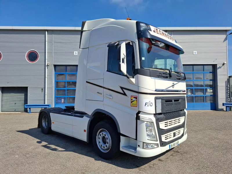 Volvo FH4-460 / VEB+ / DOUBLE TANK / FRIDGE / AUTOMATIC / EURO-6 / 2018 - Cabeza tractora: foto 2 Volvo FH4-460 / VEB+ / DOUBLE TANK / FRIDGE / AUTOMATIC / EURO-6 / 2018 - Cabeza tractora: foto 2