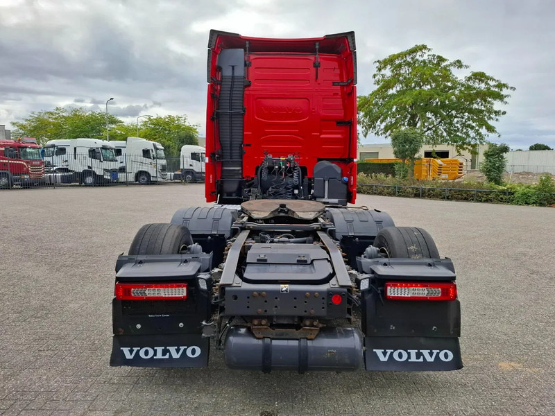 Volvo FH4-500 / VEB+ / ACC / LWDS / FULL-AIR / LIFT AXLE / 705064 KM / FRIDGE / AUTOMATIC / EURO-6 / 2018 - Cabeza tractora: foto 4 Volvo FH4-500 / VEB+ / ACC / LWDS / FULL-AIR / LIFT AXLE / 705064 KM / FRIDGE / AUTOMATIC / EURO-6 / 2018 - Cabeza tractora: foto 4