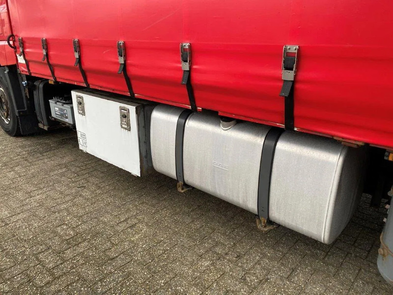 Camión caja cerrada DAF CF400 / CURTAIN SAILS / BIG PLATFORM 2500 KG / DEB / NAVI / FULL-AIR / LWDS / ACC / AUTOMATIC / EURO-6 / 2015: foto 11