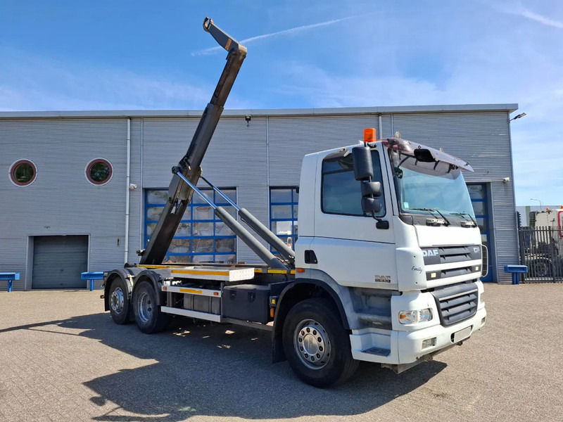 DAF CF85-430 / INTARDER / AJK HOOK SYSTEM / ONLY:431235 KM / LIFT+LENKACHSE / AIRCO / AUTOMATIC / EURO-3 / 2006 - Camión multibasculante: foto 3 DAF CF85-430 / INTARDER / AJK HOOK SYSTEM / ONLY:431235 KM / LIFT+LENKACHSE / AIRCO / AUTOMATIC / EURO-3 / 2006 - Camión multibasculante: foto 3