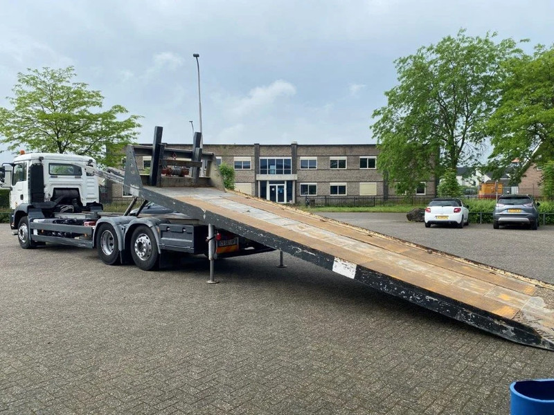 Camión caja abierta MAN TGA26.320 / SLIDING PLATEAU / WINCH / LIFT AXLE / MACHINE CARRIER / MANUAL / EURO-4 / 2007: foto 5