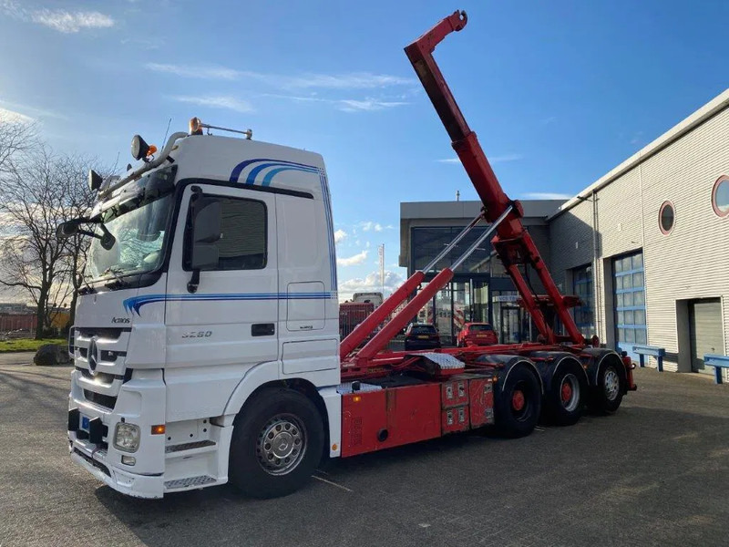Mercedes-Benz Actros 3260 V8 / 15,9L / 8X4 / BIG AXLE / PALFINGER T26 HOOKLIFT / LIFT+LENKACHSE / FULL-AIR / AIRCO / AUTOMATIC / EURO-5 / 2013 - Camión multibasculante: foto 1 Mercedes-Benz Actros 3260 V8 / 15,9L / 8X4 / BIG AXLE / PALFINGER T26 HOOKLIFT / LIFT+LENKACHSE / FULL-AIR / AIRCO / AUTOMATIC / EURO-5 / 2013 - Camión multibasculante: foto 1