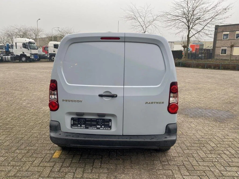 Peugeot Partner 1.6 HDI / TUV:22-11-2025 / AIRCO / CLOSED BOX / MANUAL / EURO-5 / 2013 - Furgoneta pequeña: foto 4 Peugeot Partner 1.6 HDI / TUV:22-11-2025 / AIRCO / CLOSED BOX / MANUAL / EURO-5 / 2013 - Furgoneta pequeña: foto 4