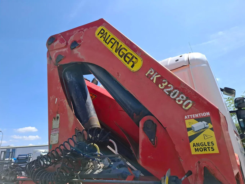 Leasing para Scania 124G-420 / RETARDER / PALFINGER PK32080 / DOUBLE TANK / AIRCO / GOOD CONDITION / MANUAL / EURO-3 / 2004 Scania 124G-420 / RETARDER / PALFINGER PK32080 / DOUBLE TANK / AIRCO / GOOD CONDITION / MANUAL / EURO-3 / 2004: foto 15
