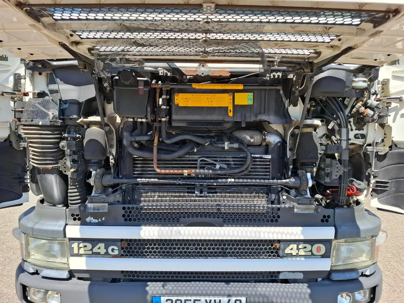 Leasing para Scania 124G-420 / RETARDER / PALFINGER PK32080 / DOUBLE TANK / AIRCO / GOOD CONDITION / MANUAL / EURO-3 / 2004 Scania 124G-420 / RETARDER / PALFINGER PK32080 / DOUBLE TANK / AIRCO / GOOD CONDITION / MANUAL / EURO-3 / 2004: foto 11