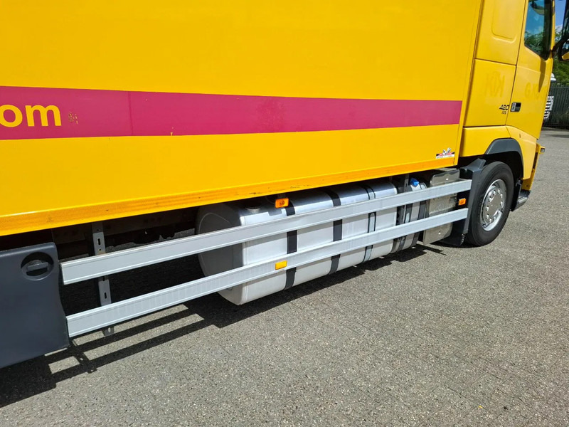 Camión caja cerrada Volvo FH13-420 / NL TRUCK / TUV:29-07-2025 / PLATFORM 2000KG / AIRCO / FRIDGE / AUTOMATIC / EURO-5 / 2010: foto 14