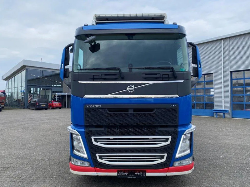 Camión grúa Volvo FH4-500 / HMF 3220K-RC / REMOTE / ROTATOR / 3SIDE TIPPER / DYNAMIC STEERING / ONLY:302623 KM / AUTOMATIC / EURO-6 / 2017: foto 17