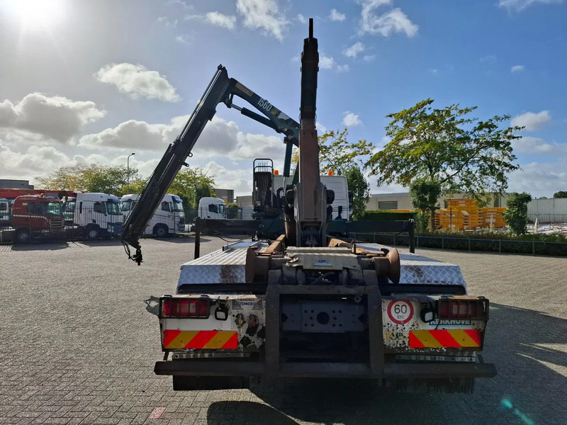 Volvo FM13-400 / 8X4 / AJK HOOK 25TON / CRANE HMF 1560 K3 / ROTATOR / LIFT+LENKACHSE / AIRCO / MANUAL / EURO-4 / 2007 - Camión grúa: foto 4 Volvo FM13-400 / 8X4 / AJK HOOK 25TON / CRANE HMF 1560 K3 / ROTATOR / LIFT+LENKACHSE / AIRCO / MANUAL / EURO-4 / 2007 - Camión grúa: foto 4
