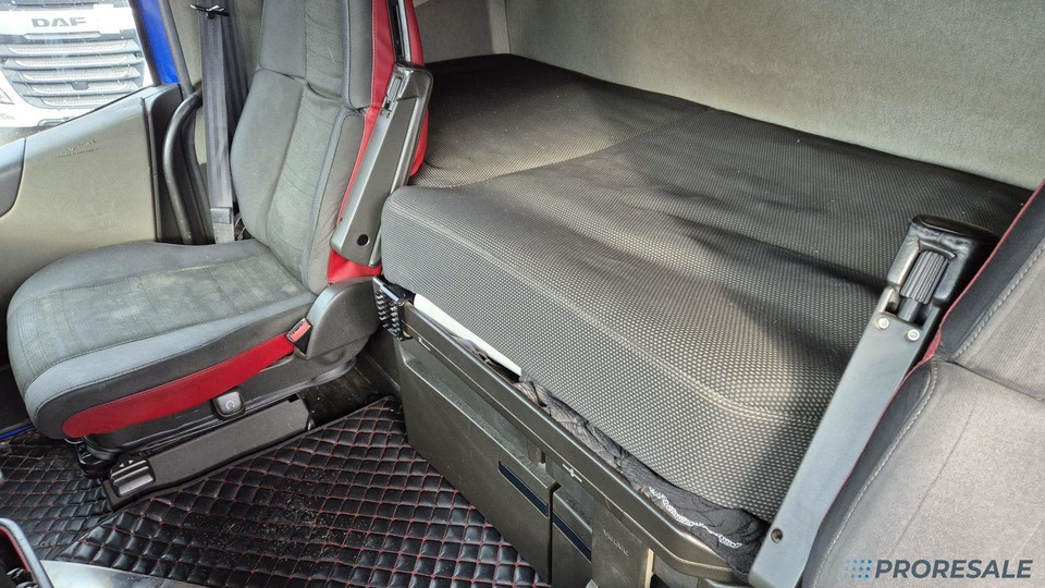 VOLVO FH 500 GLOBE LOW DECK EURO 6 - Cabeza tractora: foto 5 VOLVO FH 500 GLOBE LOW DECK EURO 6 - Cabeza tractora: foto 5