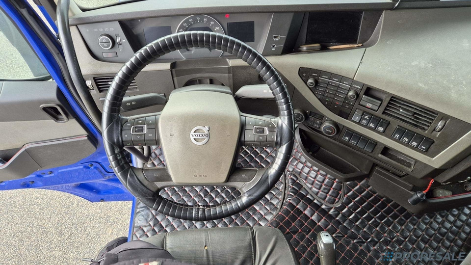 VOLVO FH 500 GLOBE LOW DECK EURO 6 - Cabeza tractora: foto 4 VOLVO FH 500 GLOBE LOW DECK EURO 6 - Cabeza tractora: foto 4