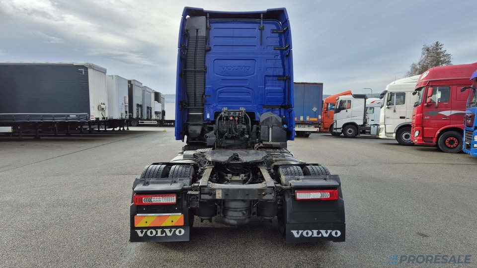 VOLVO FH 500 GLOBE LOW DECK EURO 6 - Cabeza tractora: foto 3 VOLVO FH 500 GLOBE LOW DECK EURO 6 - Cabeza tractora: foto 3