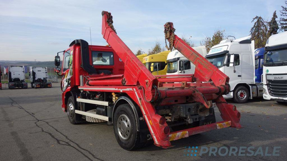 DAF CF 370 FA Day Cab EURO 6 řetězový nosič kontejnerů AK12 - Camión portacontenedor de cadenas: foto 3 DAF CF 370 FA Day Cab EURO 6 řetězový nosič kontejnerů AK12 - Camión portacontenedor de cadenas: foto 3