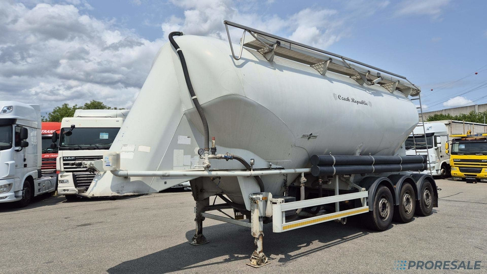 SPITZER SF 2737/2P - SILOCISTERNA 37 m3 - Semirremolque silo: foto 2 SPITZER SF 2737/2P - SILOCISTERNA 37 m3 - Semirremolque silo: foto 2