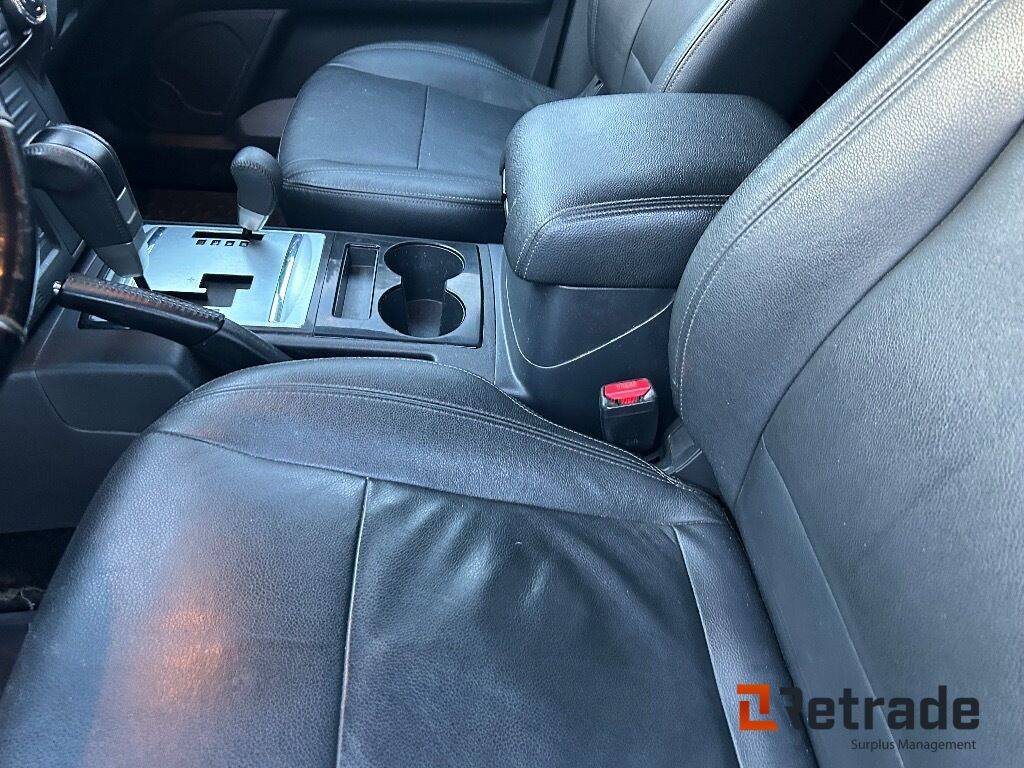 Coche 2016 Varebil MITSUBISHI PAJERO 4x4 EU-Godkjent: foto 12 Coche 2016 Varebil MITSUBISHI PAJERO 4x4 EU-Godkjent: foto 12