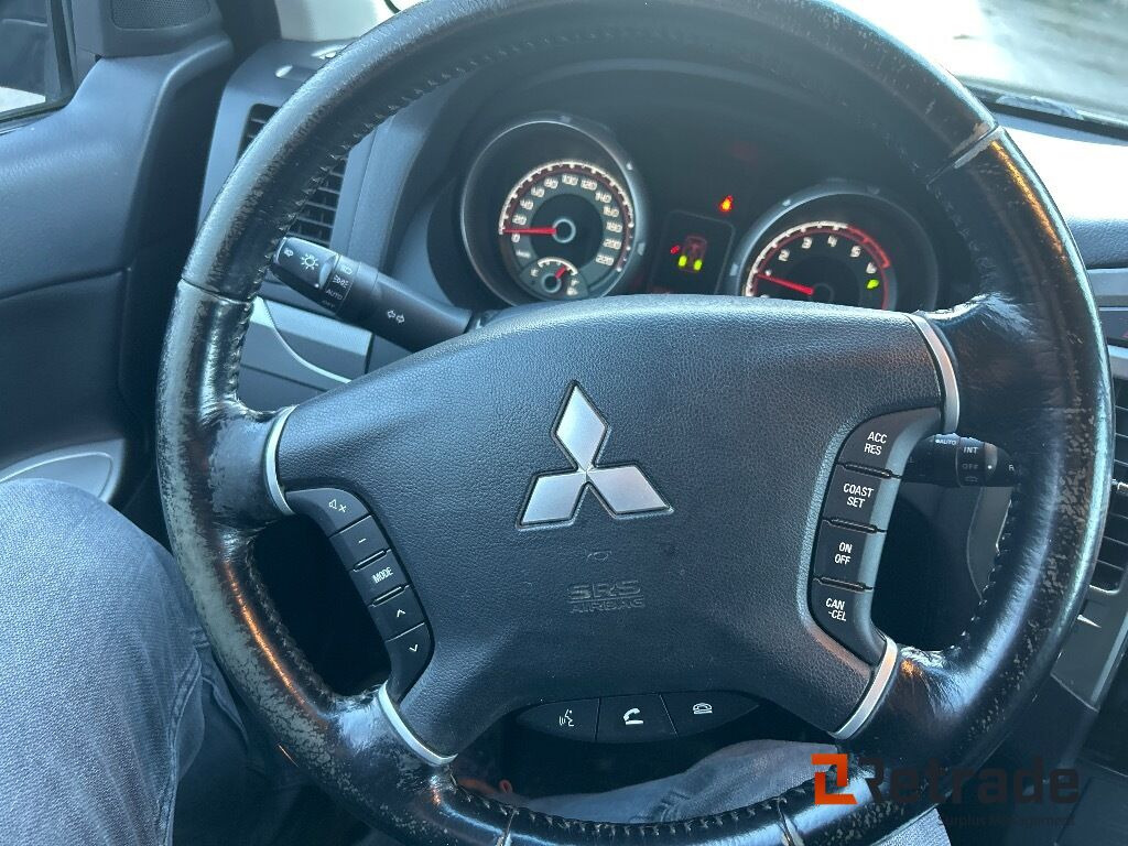 Coche 2016 Varebil MITSUBISHI PAJERO 4x4 EU-Godkjent: foto 27 Coche 2016 Varebil MITSUBISHI PAJERO 4x4 EU-Godkjent: foto 27