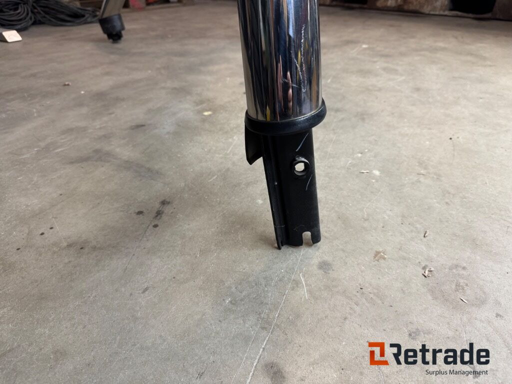 Flakbåge med bromsljus till Ford Ranger , ny - oanvänd - Carrocería y exterior para Pick-up: foto 5 Flakbåge med bromsljus till Ford Ranger , ny - oanvänd - Carrocería y exterior para Pick-up: foto 5