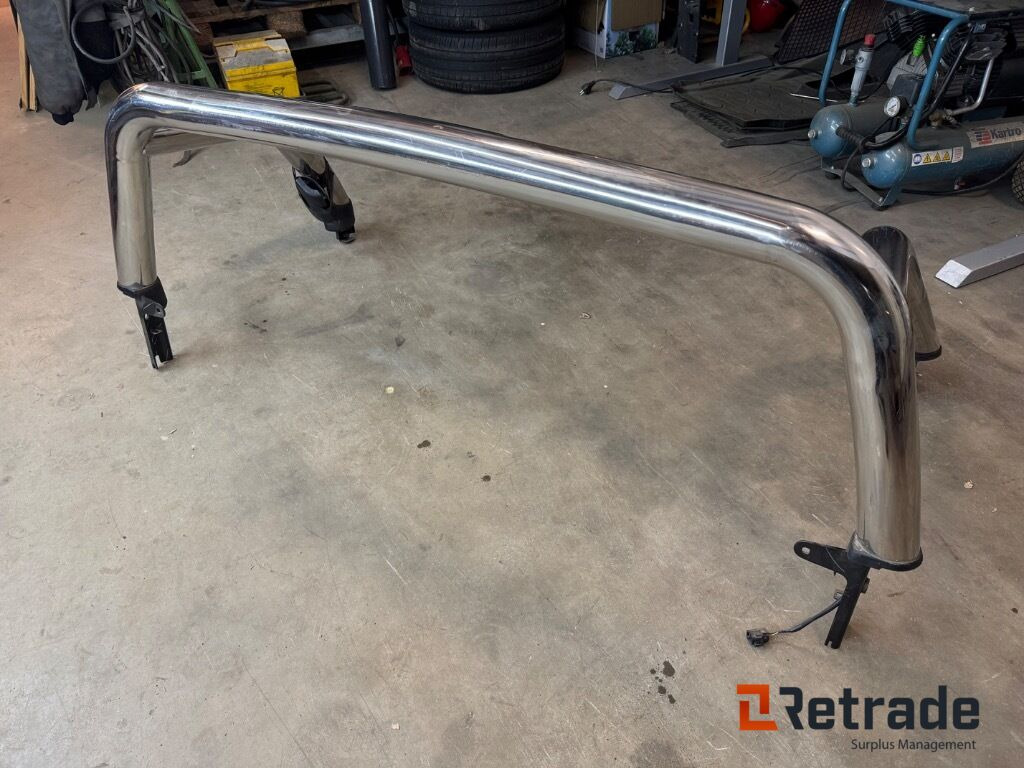 Flakbåge med bromsljus till Ford Ranger , ny - oanvänd - Carrocería y exterior para Pick-up: foto 2 Flakbåge med bromsljus till Ford Ranger , ny - oanvänd - Carrocería y exterior para Pick-up: foto 2