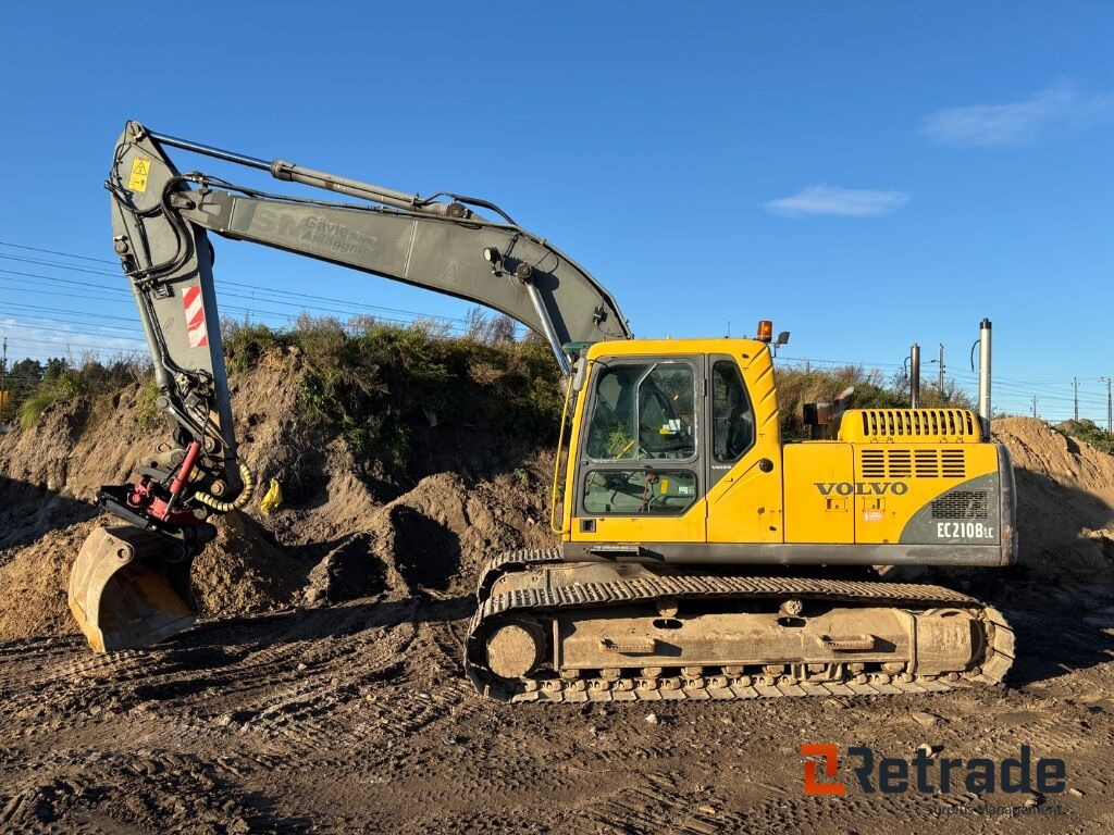 Grävmaskin Volvo 210BLC med redskap - Maquinaria de construcción: foto 1 Grävmaskin Volvo 210BLC med redskap - Maquinaria de construcción: foto 1