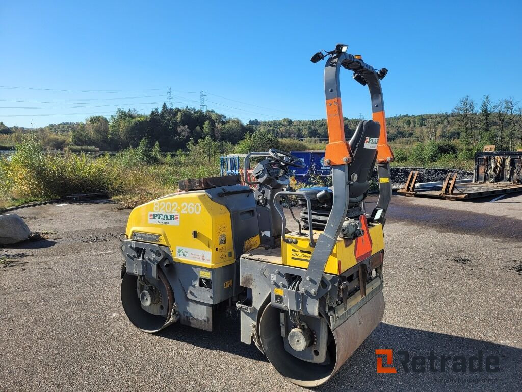 Vält Dynapac CC1100 Plus - Maquinaria de construcción: foto 4 Vält Dynapac CC1100 Plus - Maquinaria de construcción: foto 4