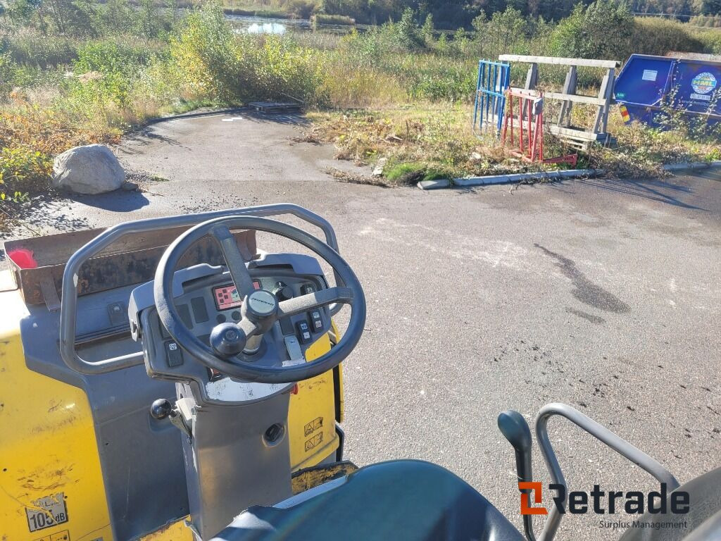 Vält Dynapac CC1100 Plus - Maquinaria de construcción: foto 5 Vält Dynapac CC1100 Plus - Maquinaria de construcción: foto 5