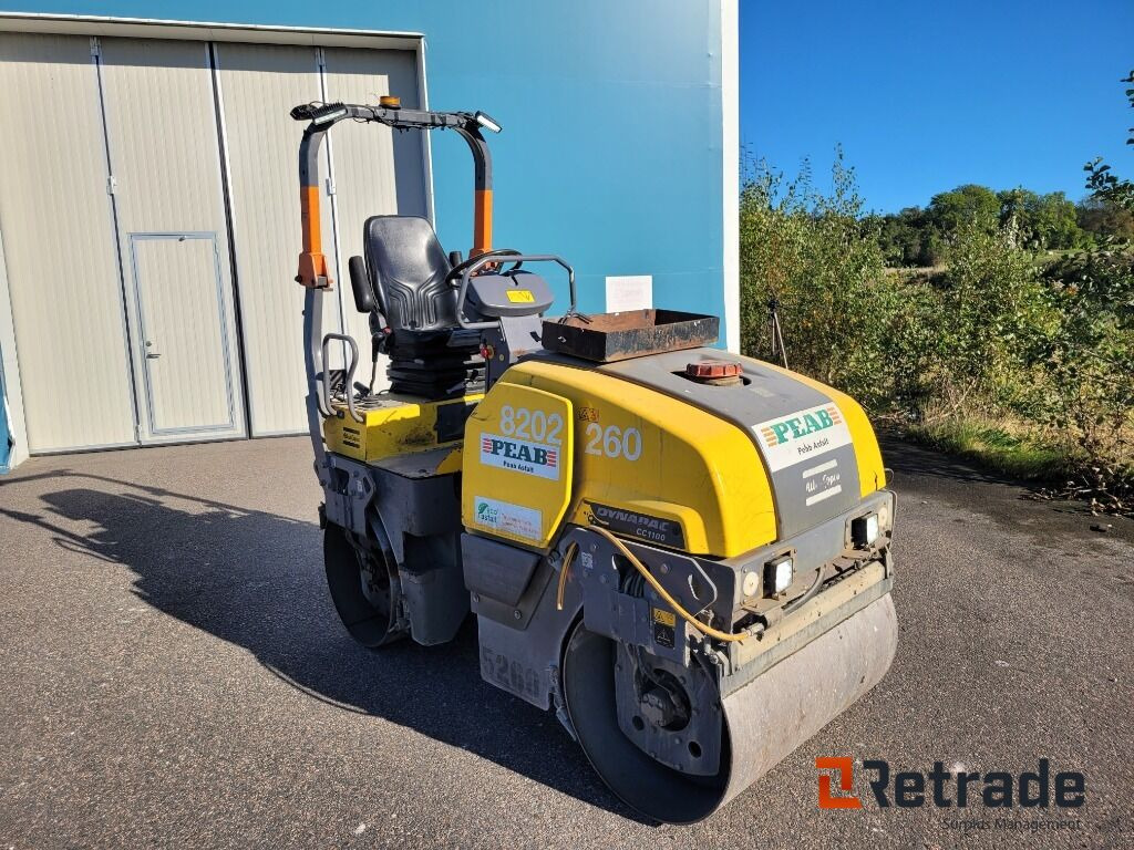 Vält Dynapac CC1100 Plus - Maquinaria de construcción: foto 2 Vält Dynapac CC1100 Plus - Maquinaria de construcción: foto 2
