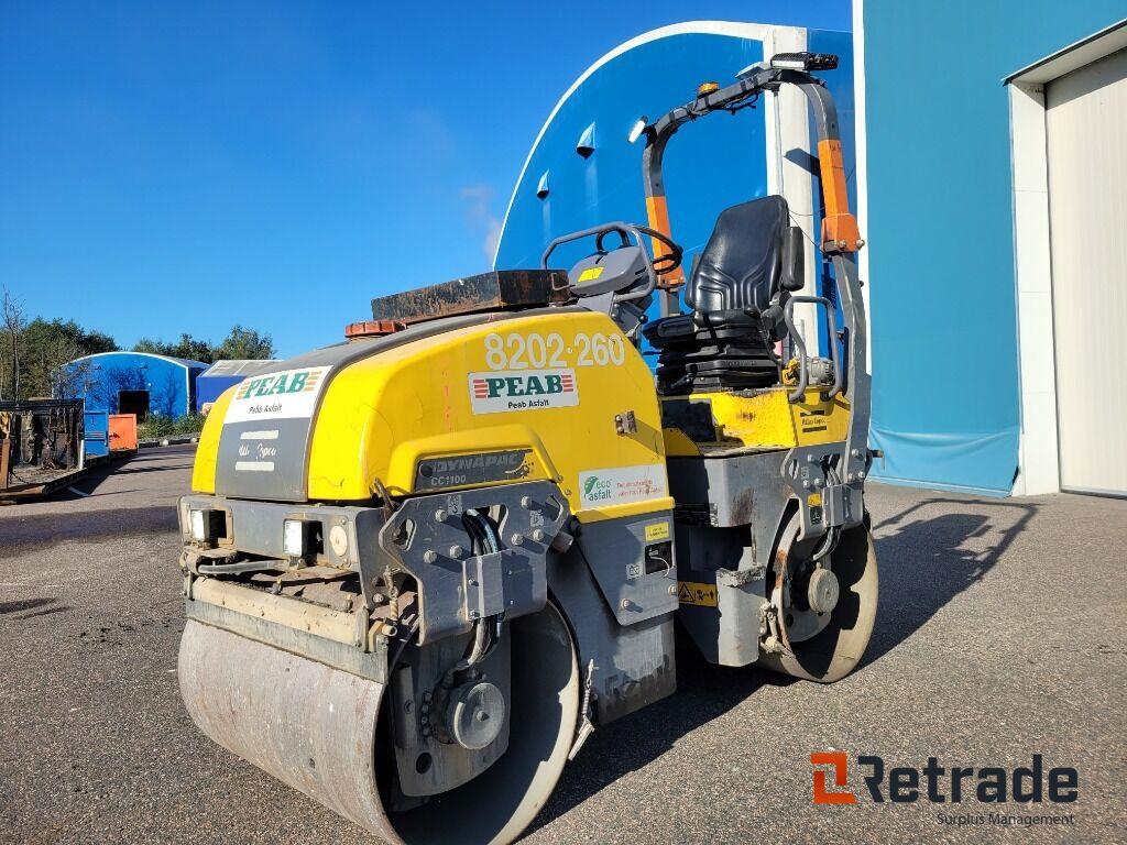 Vält Dynapac CC1100 Plus - Maquinaria de construcción: foto 1 Vält Dynapac CC1100 Plus - Maquinaria de construcción: foto 1