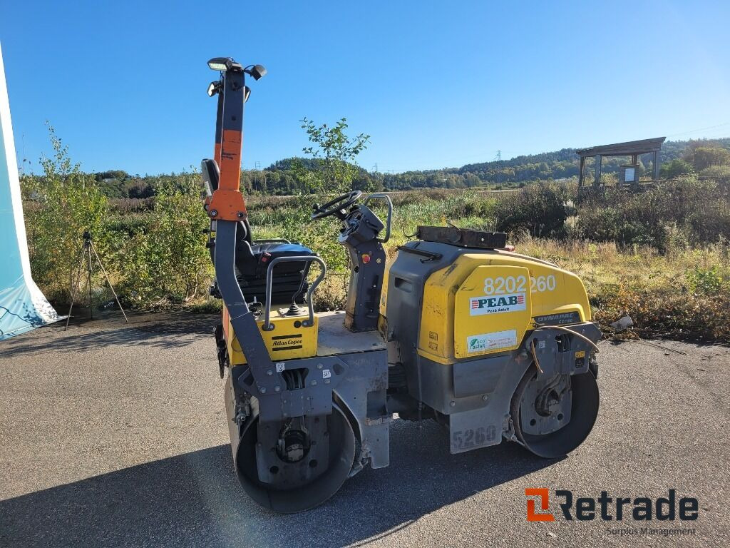 Vält Dynapac CC1100 Plus - Maquinaria de construcción: foto 3 Vält Dynapac CC1100 Plus - Maquinaria de construcción: foto 3