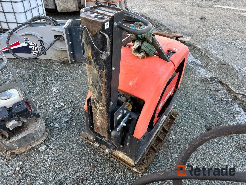 Markvibrator Husqvarna LG 504 - Equipo de construcción: foto 3 Markvibrator Husqvarna LG 504 - Equipo de construcción: foto 3