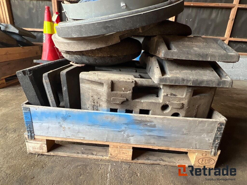 Skilt føtter - Equipo de construcción: foto 4 Skilt føtter - Equipo de construcción: foto 4