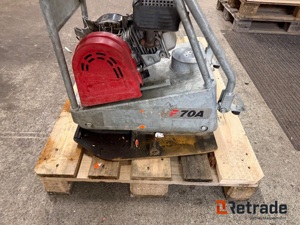 Vibroplatta Swepac F70A - Equipo de construcción: foto 2 Vibroplatta Swepac F70A - Equipo de construcción: foto 2