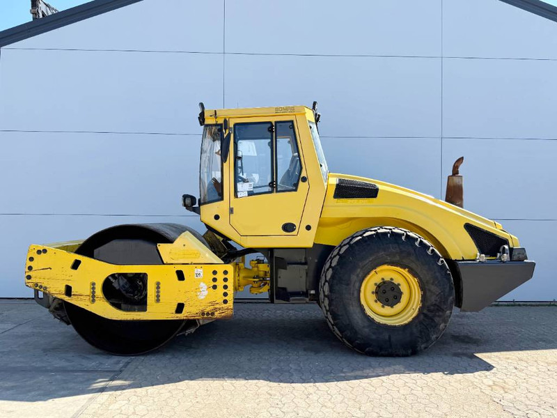 Bomag BW213DH-4 - EVIB/BVC / German Machine / Airco - Rodillo: foto 1 Bomag BW213DH-4 - EVIB/BVC / German Machine / Airco - Rodillo: foto 1