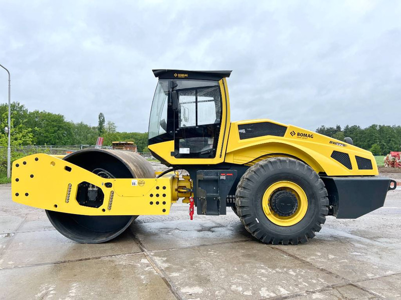 Bomag BW226-5CL - New / Unused - Rodillo: foto 1 Bomag BW226-5CL - New / Unused - Rodillo: foto 1