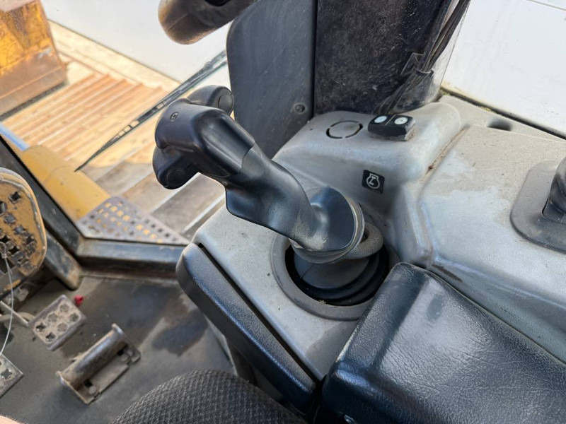 Bulldozer Cat D6N LGP - CE Certified / Ripper Valve / Airco: foto 11