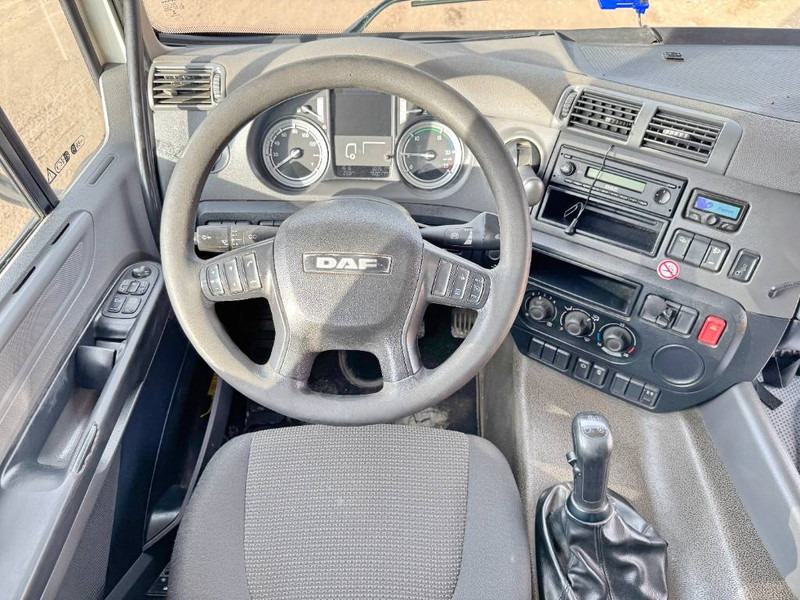 Camión grúa DAF CF400 17 Meter Palfinger Crane + Trailer: foto 9 Camión grúa DAF CF400 17 Meter Palfinger Crane + Trailer: foto 9