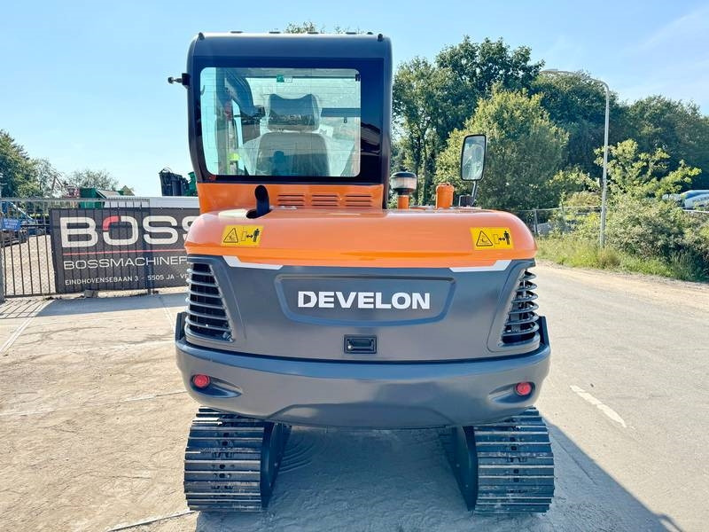Doosan DX60 E-10N NEW! - Miniexcavadora: foto 4 Doosan DX60 E-10N NEW! - Miniexcavadora: foto 4